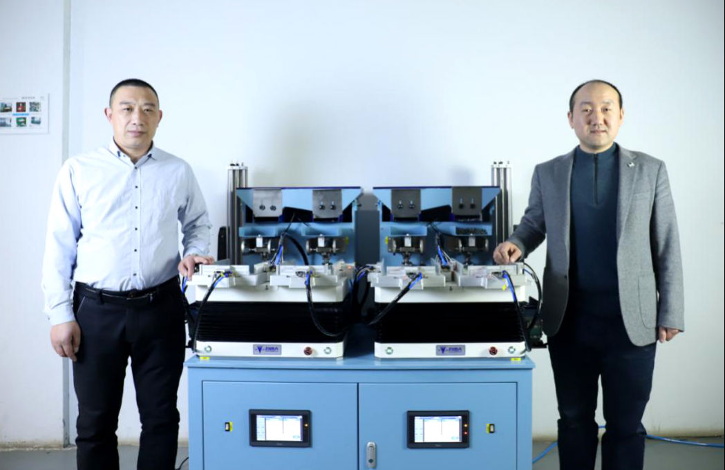 手机装配的烦恼，一台全自动手机零件阵列机全解决！